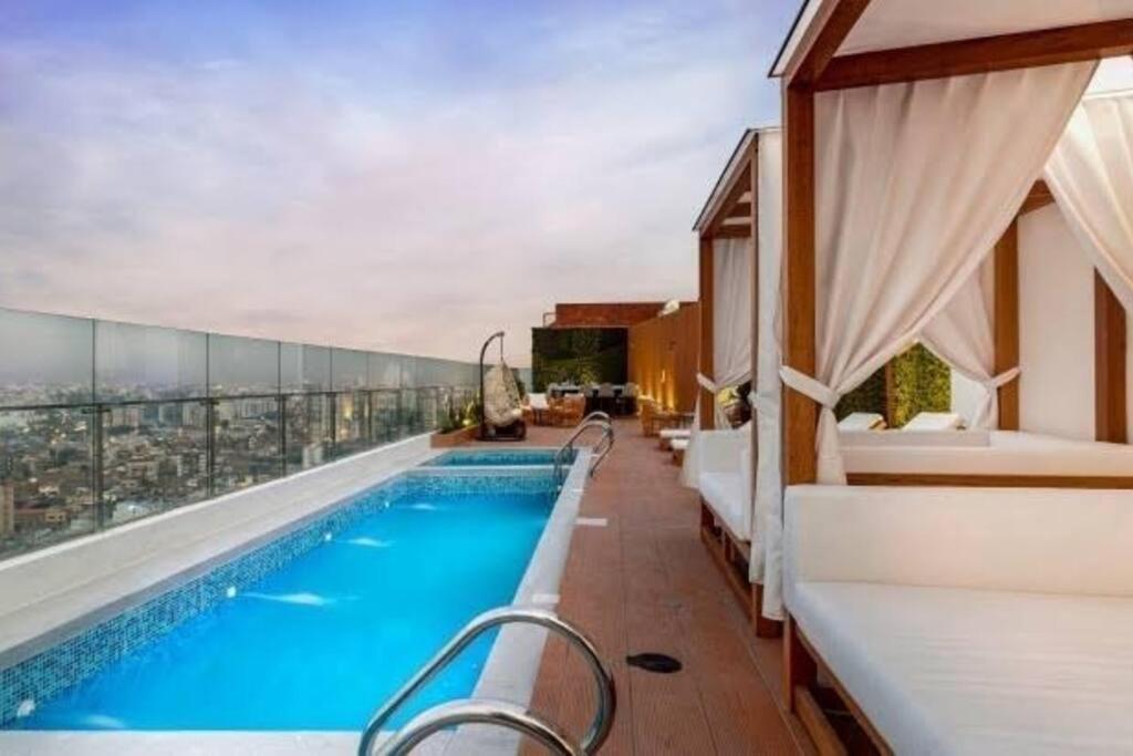 Departamento Con Hermosa Vista, Centrico Y Piscina Lima Exteriör bild